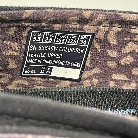 New NIB Skechers BOBS Black Peace & Love Womens's Size 5.5 Canvas Shoes Wide - Picture 7 of 10